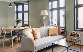 Elegant Urban Apartment
